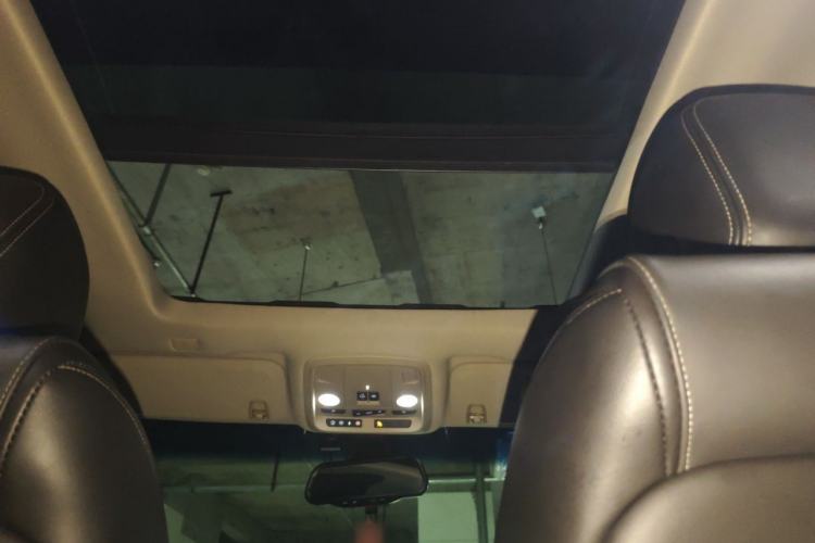 Used Cadillac XTS 2018 28T Elite Edition Headliner