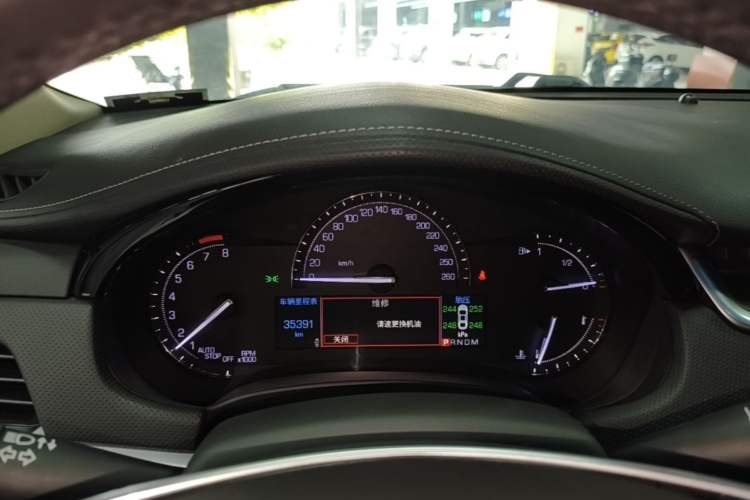 Used Cadillac XTS 2018 28T Tech Edition Instrument Cluster