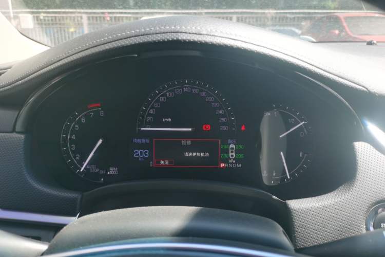 Used Cadillac XTS 2018 28T Tech Edition Instrument Cluster