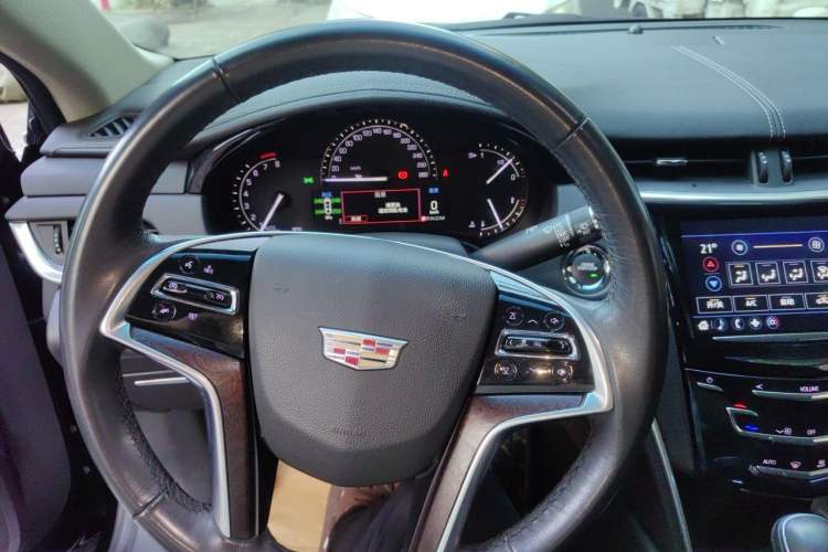 Used Cadillac XTS 2018 28T Tech Edition Instrument Cluster