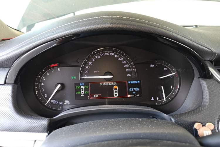 Used Cadillac XTS 2018 28T Tech Edition Instrument Cluster