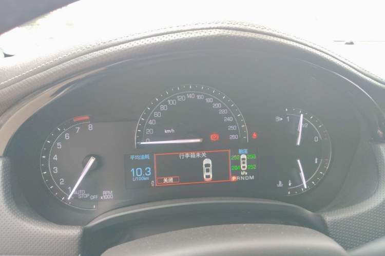 Used Cadillac XTS 2018 28T Tech Edition Instrument Cluster