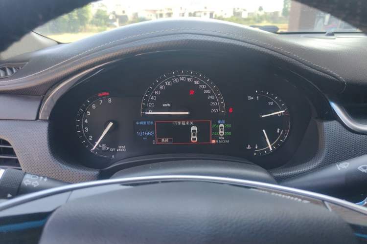 Used Cadillac XTS 2018 28T Tech Edition Instrument Cluster