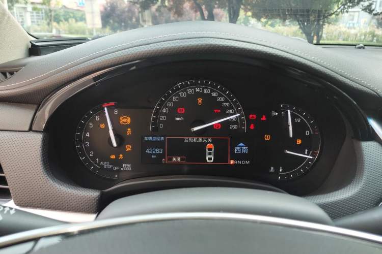 Used Cadillac XTS 2018 28T Tech Edition Instrument Cluster