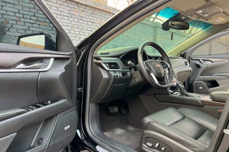 Used Cadillac XTS 2018 28T Elite Edition Interior 1