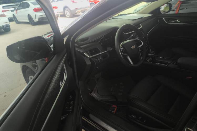 Used Cadillac XTS 2018 28T Elite Edition Interior 3