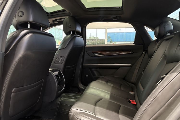 Used Cadillac XTS 2018 28T Tech Edition Interior 3