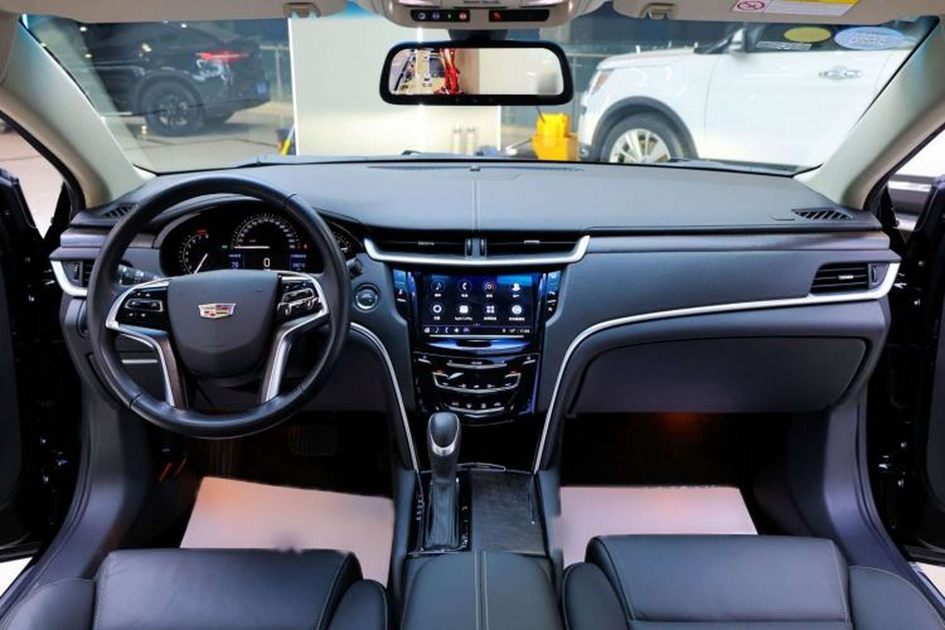 Used Cadillac XTS 2018 28T Elite Edition Interior 3