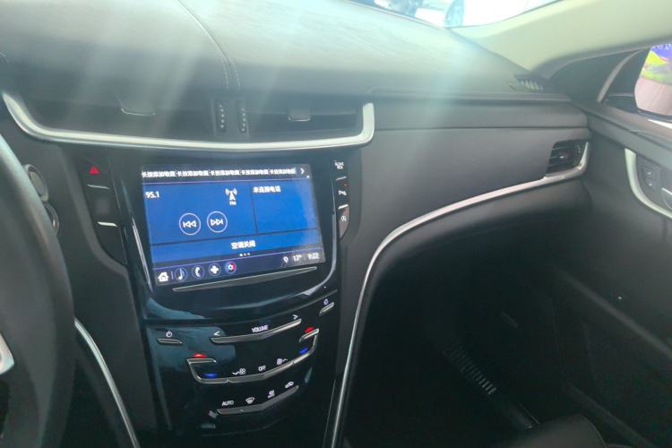 Used Cadillac XTS 2018 28T Tech Edition Interior 3