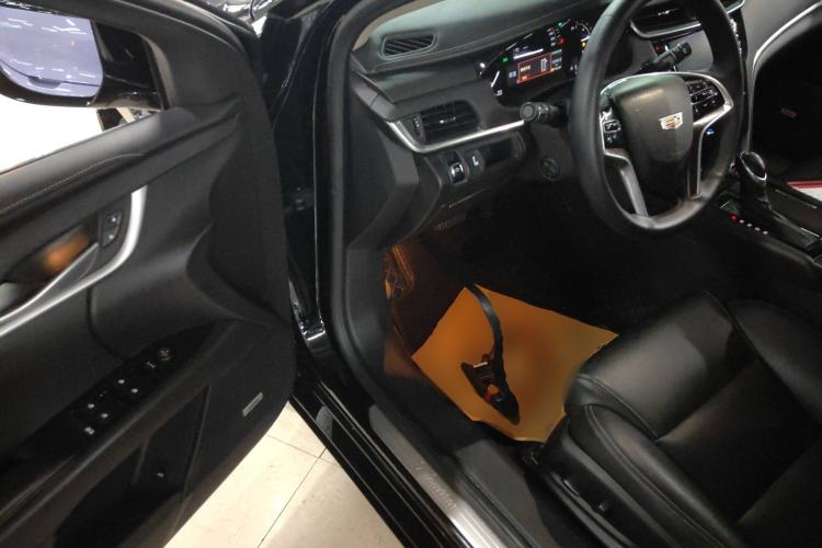 Used Cadillac XTS 2018 28T Tech Edition Interior 3