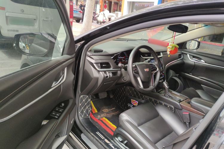 Used Cadillac XTS 2018 28T Tech Edition Interior 3
