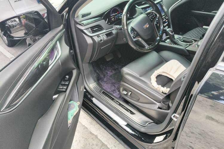 Used Cadillac XTS 2018 28T Tech Edition Interior 3