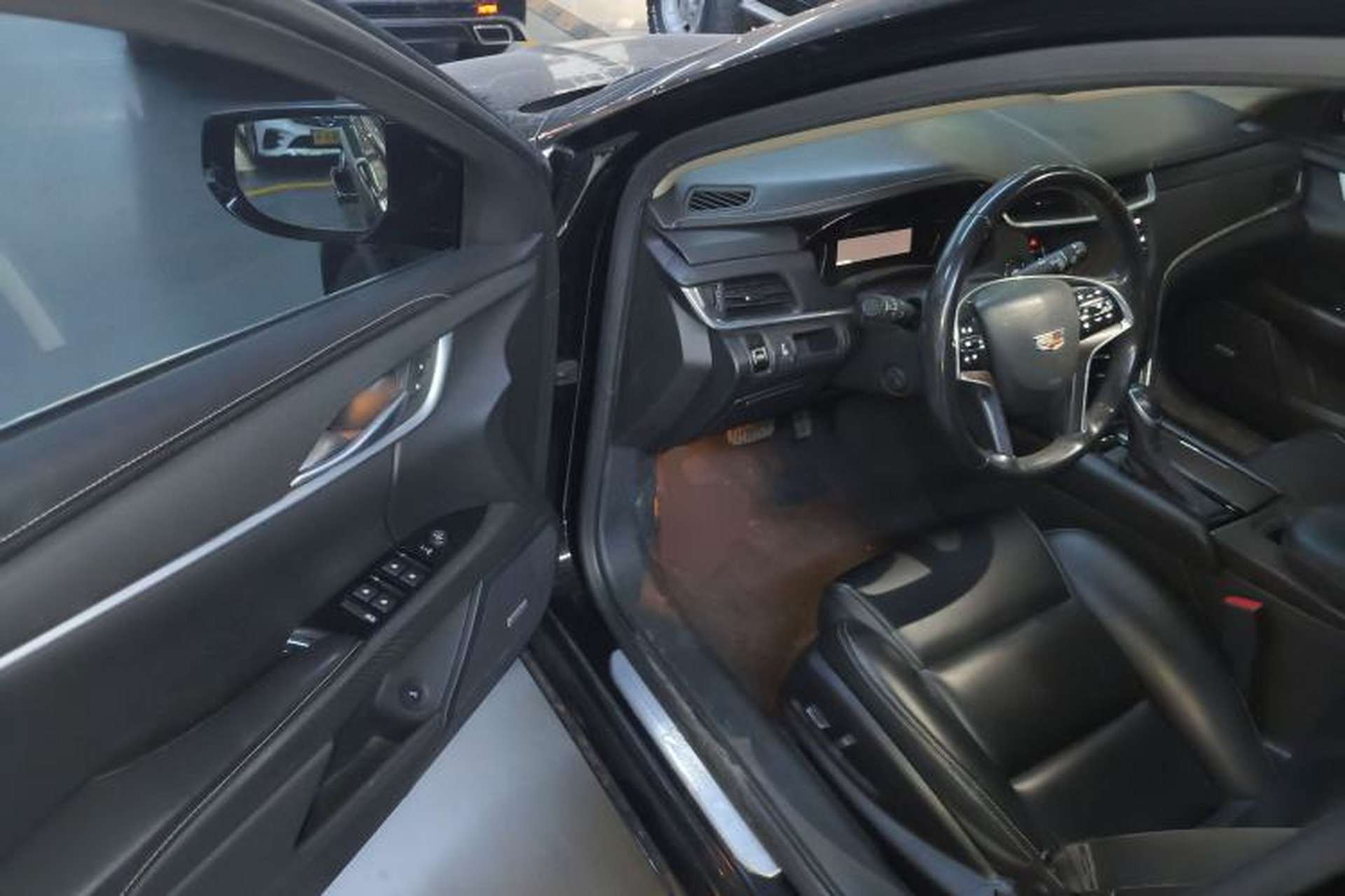 Used Cadillac XTS 2018 28T Tech Edition Interior 3