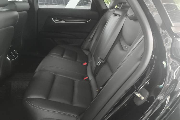 Used Cadillac XTS 2018 28T Elite Edition Interior 4