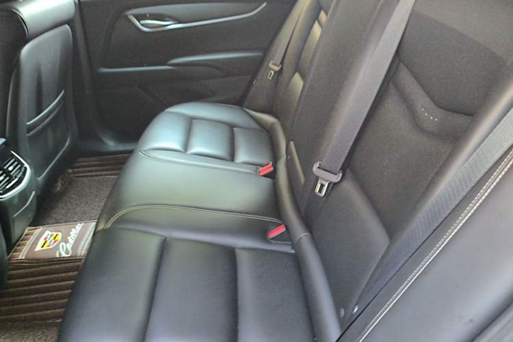 Used Cadillac XTS 2018 28T Tech Edition Interior 4