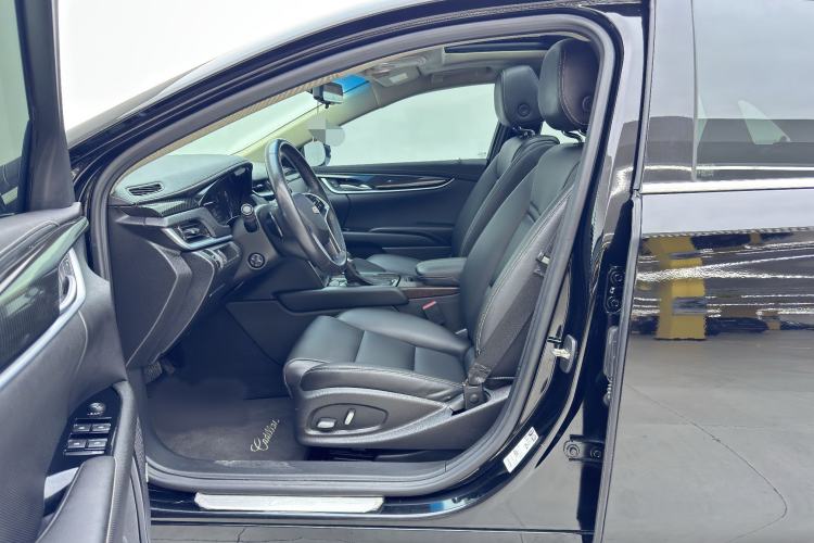 Used Cadillac XTS 2018 28T Tech Edition Interior 4