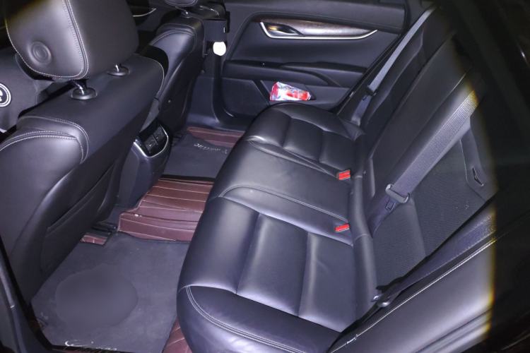 Used Cadillac XTS 2018 28T Elite Edition Interior 4