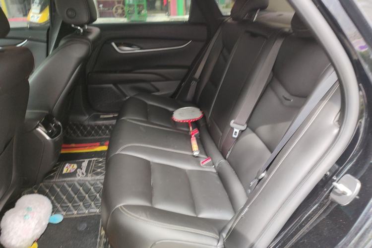 Used Cadillac XTS 2018 28T Tech Edition Interior 4