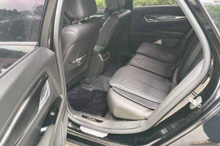 Used Cadillac XTS 2018 28T Tech Edition Interior 4