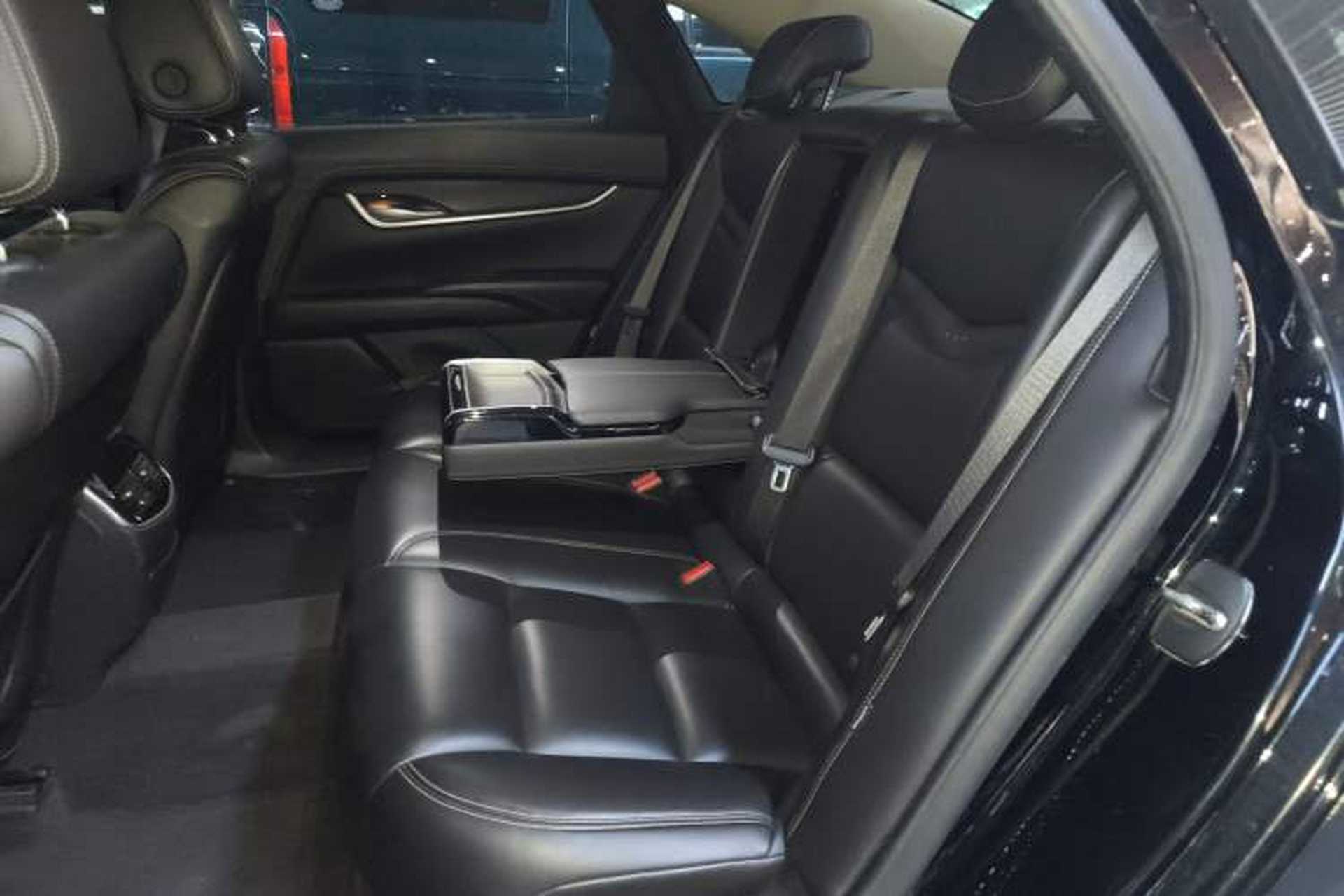 Used Cadillac XTS 2018 28T Tech Edition Interior 4