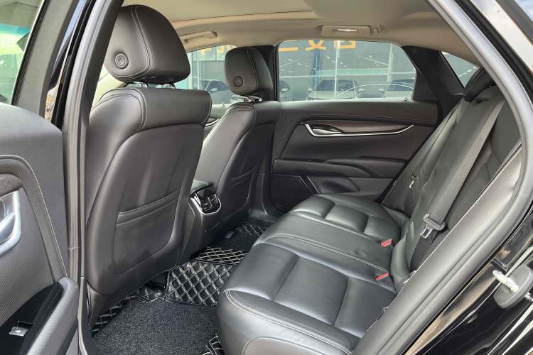 Used Cadillac XTS 2018 28T Elite Edition Interior 5