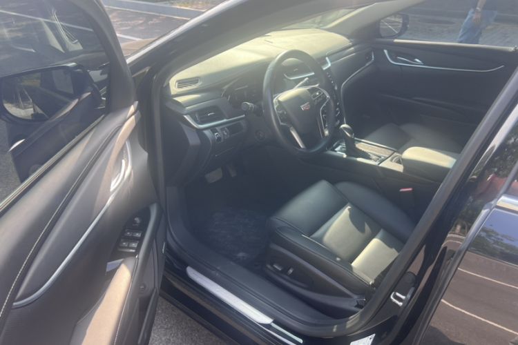 Used Cadillac XTS 2018 28T Tech Edition Interior 6