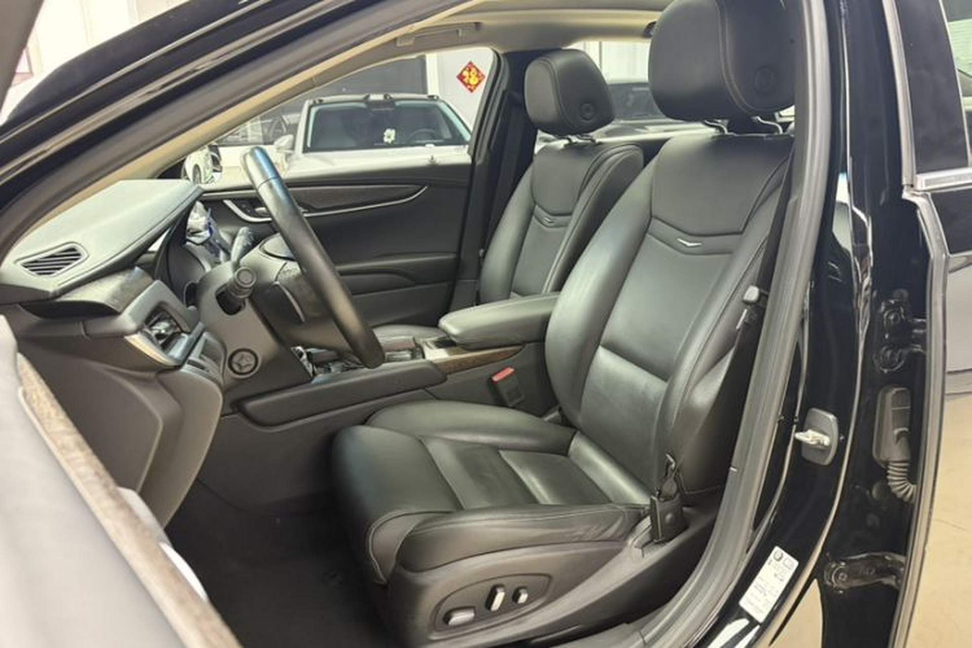 Used Cadillac XTS 2018 28T Elite Edition Interior 6