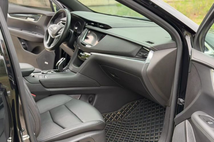 Used Cadillac XTS 2018 28T Tech Edition Interior 6