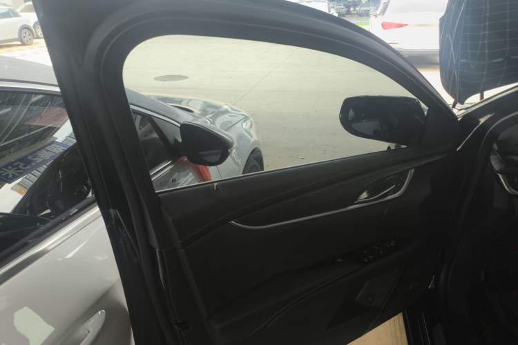 Used Cadillac XTS 2018 28T Elite Edition Interior 7