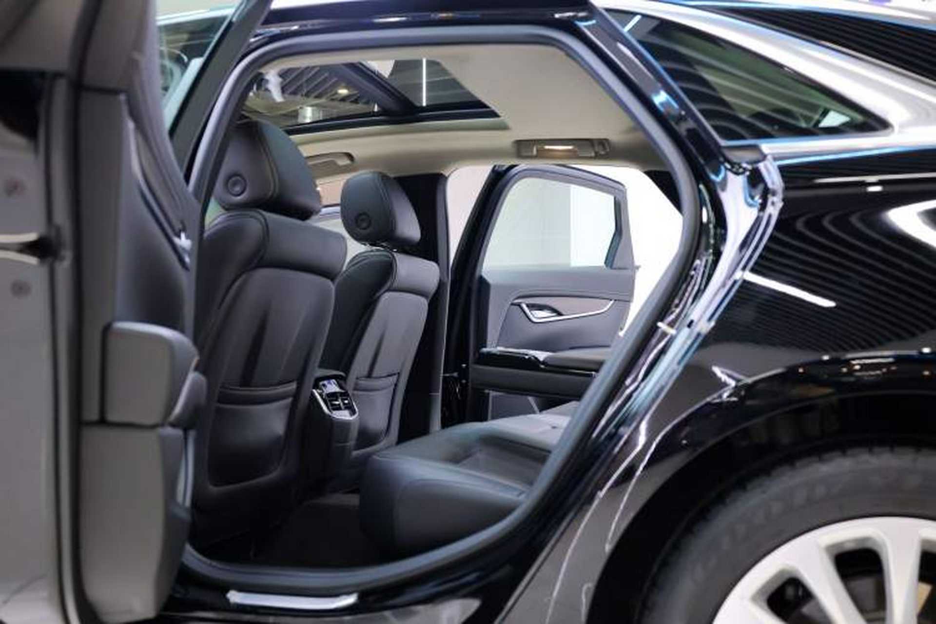 Used Cadillac XTS 2018 28T Elite Edition Interior 8