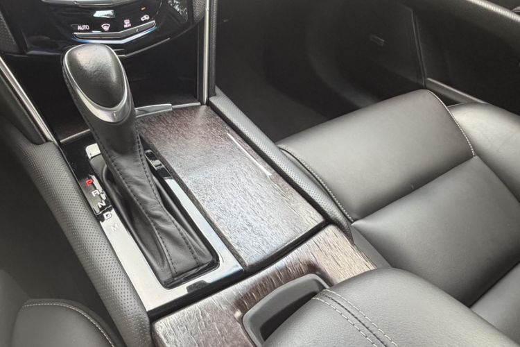 Used Cadillac XTS 2018 28T Tech Edition Interior 9