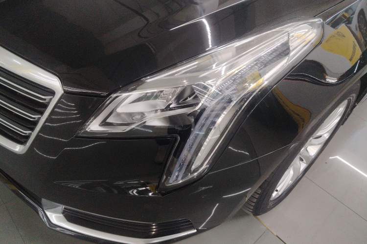 Used Cadillac XTS 2018 28T Tech Edition Left Front Headlight