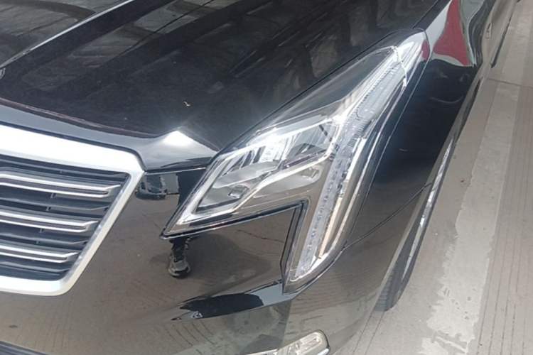 Used Cadillac XTS 2018 28T Tech Edition Left Front Headlight