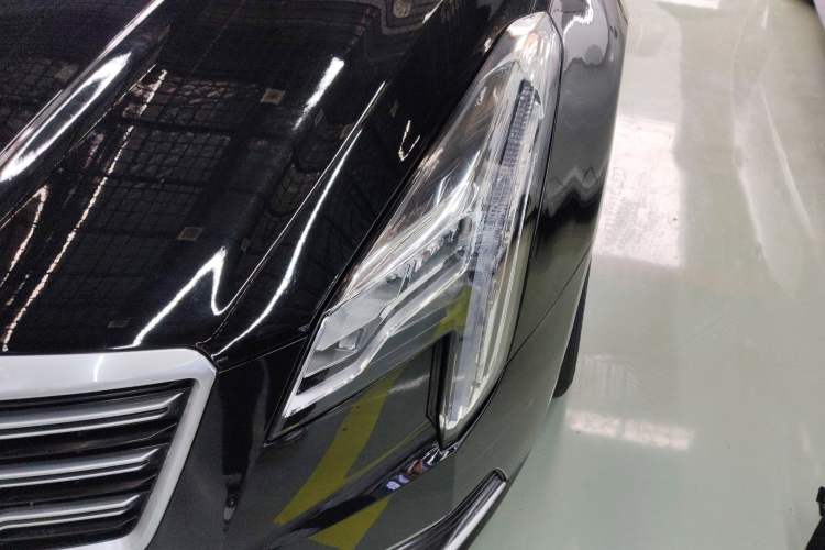 Used Cadillac XTS 2018 28T Tech Edition Left Front Headlight