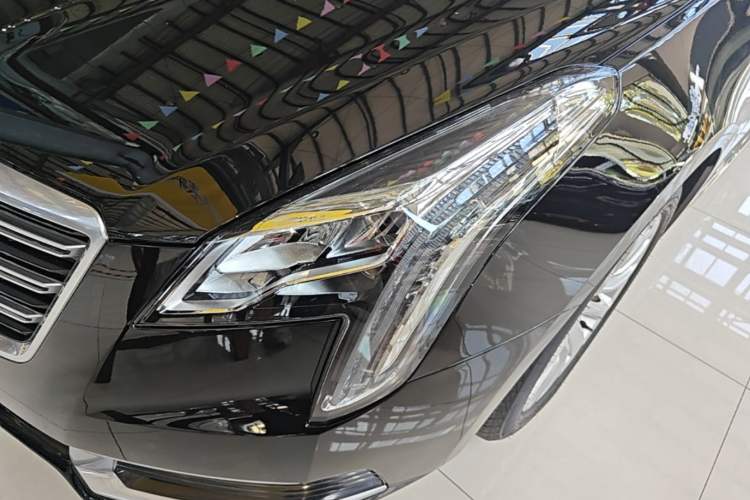 Used Cadillac XTS 2018 28T Tech Edition Left Front Headlight