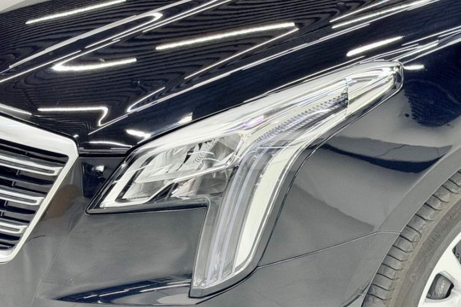 Used Cadillac XTS 2018 28T Tech Edition Left Front Headlight