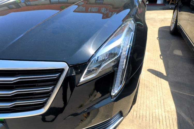 Used Cadillac XTS 2018 28T Tech Edition Left Front Headlight