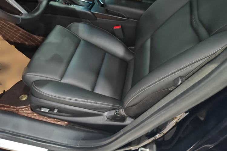Used Cadillac XTS 2018 28T Tech Edition Left Front Seat