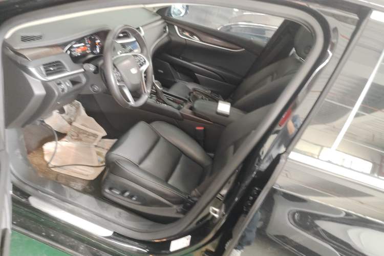 Used Cadillac XTS 2018 28T Elite Edition Left Front Seat