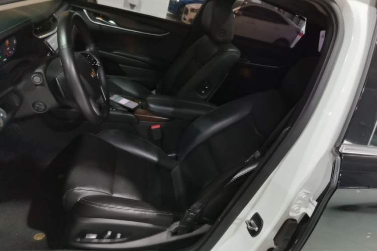 Used Cadillac XTS 2018 28T Luxury Edition Left Front Seat