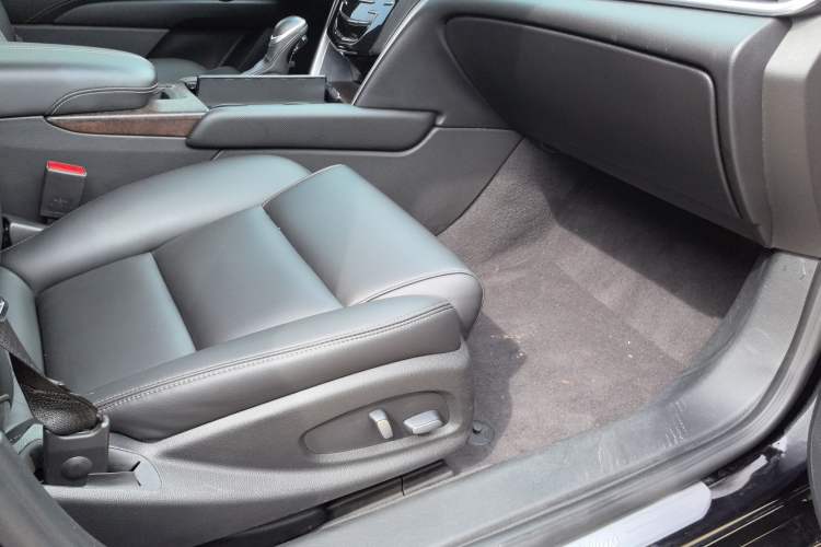 Used Cadillac XTS 2018 28T Tech Edition Left Front Seat