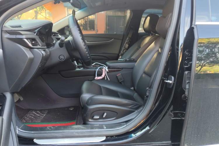 Used Cadillac XTS 2018 28T Tech Edition Left Front Seat