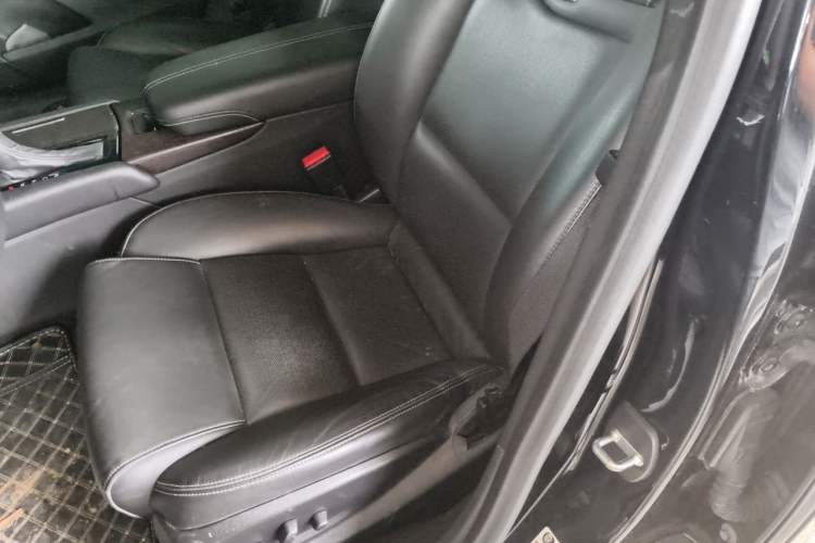 Used Cadillac XTS 2018 28T Elite Edition Left Front Seat