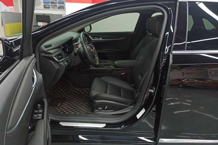 Used Cadillac XTS 2018 28T Tech Edition Left Front Seat