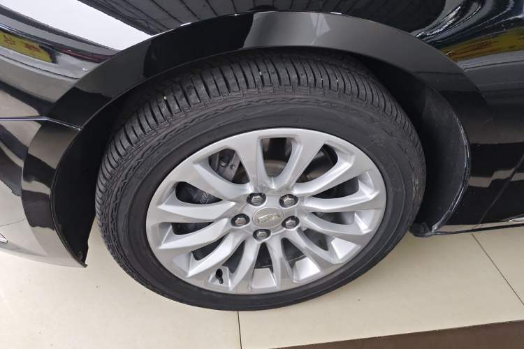 Used Cadillac XTS 2018 28T Elite Edition Left Front Wheel Hub