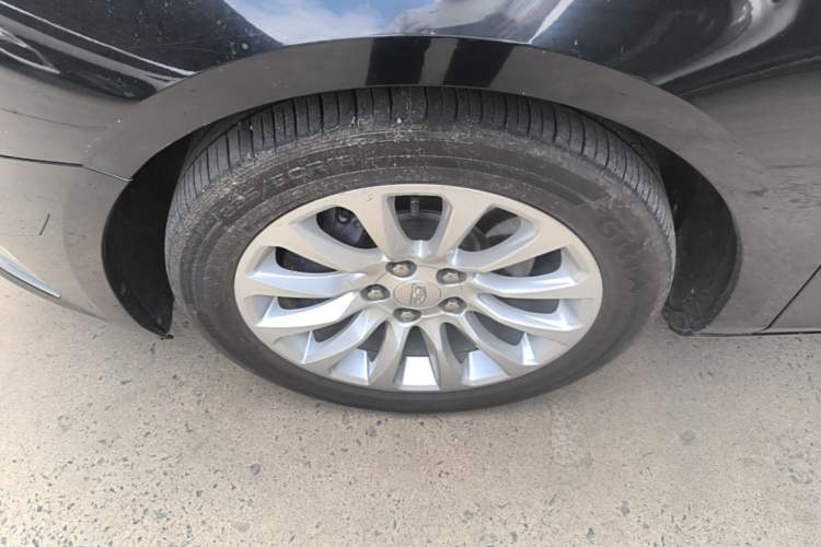 Used Cadillac XTS 2018 28T Elite Edition Left Front Wheel Hub