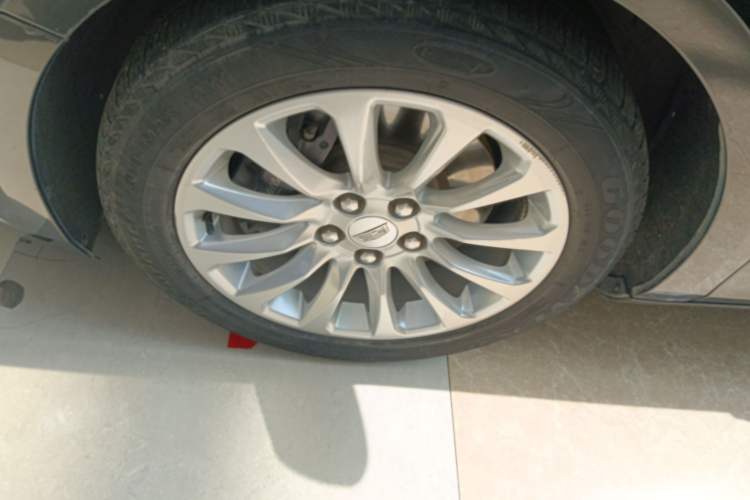 Used Cadillac XTS 2018 28T Elite Edition Left Front Wheel Hub