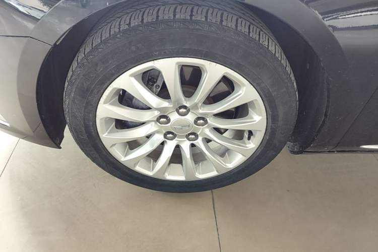 Used Cadillac XTS 2018 28T Elite Edition Left Front Wheel Hub