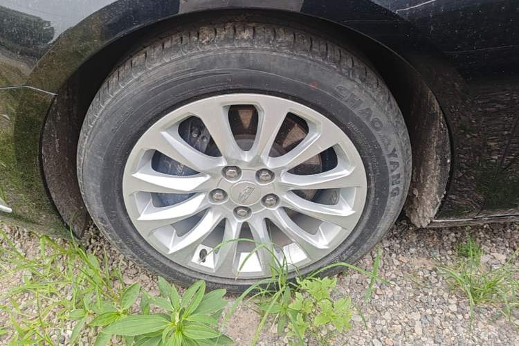Used Cadillac XTS 2018 28T Elite Edition Left Front Wheel Hub