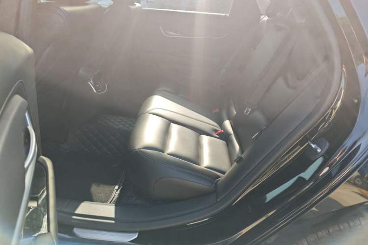 Used Cadillac XTS 2018 28T Tech Edition Left Rear Seat